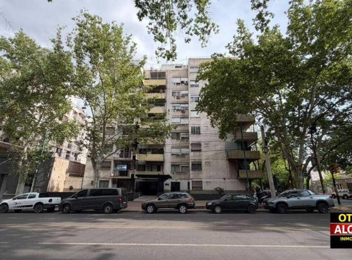 Departamento · 83m² · 4 Ambientes · 1 Cochera