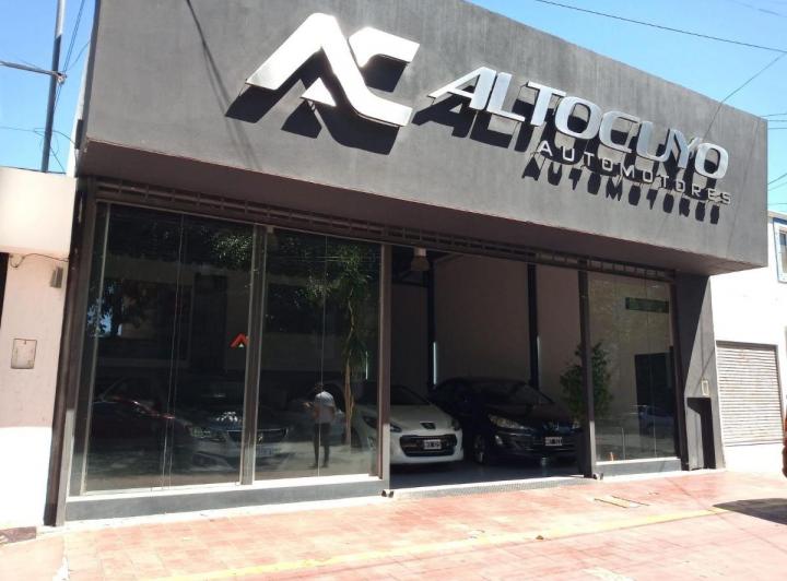 Local comercial · 165m²