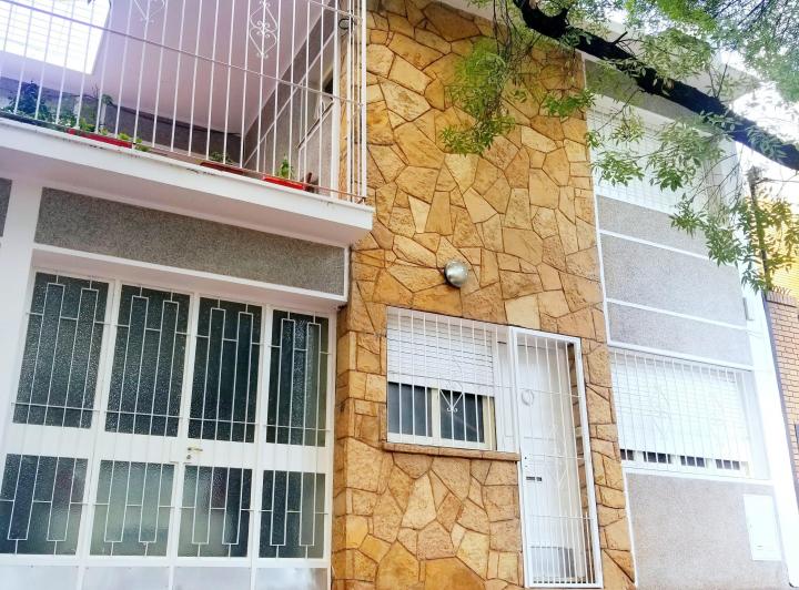 Casa · 130m² · 7 Ambientes · 1 Cochera