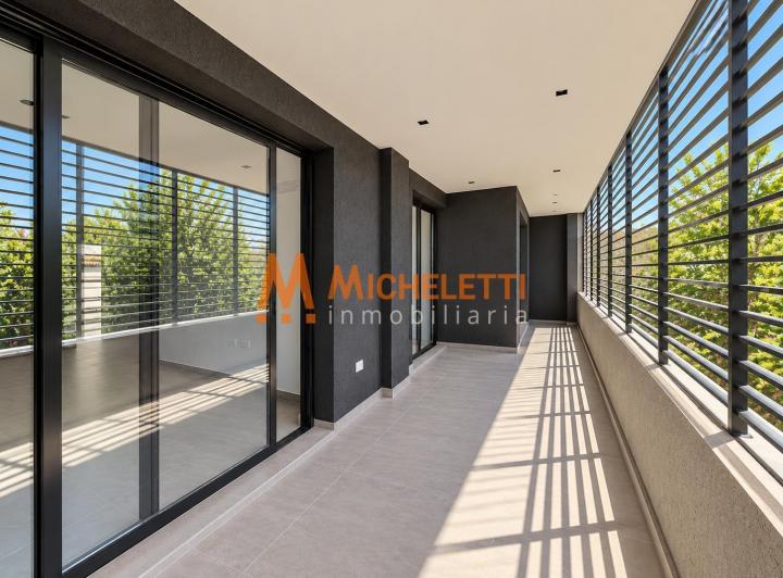 Departamento · 77m² · 6 Ambientes · 1 Cochera