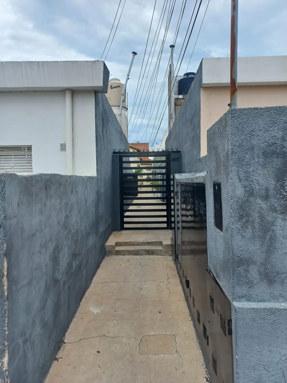 VENDO DEPTO DE 1 DORMITORIO EN B° SAN MARTIN (PASO DE USPALLATA 1517) U$D 32.000