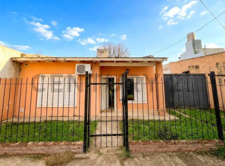 Casa · 100m² · 3 Ambientes · 1 Cochera