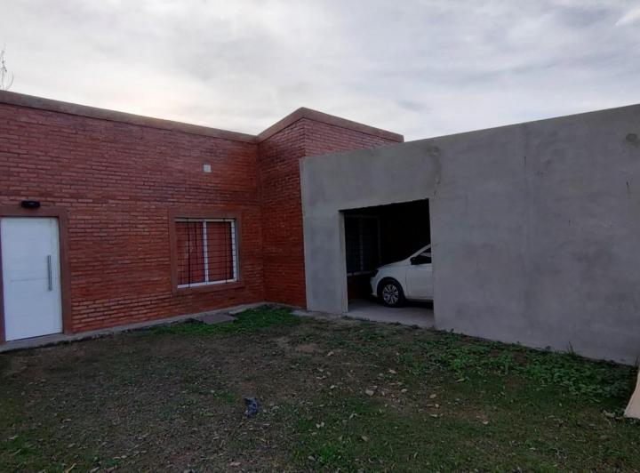Casa · 87m² · 5 Ambientes · 1 Cochera