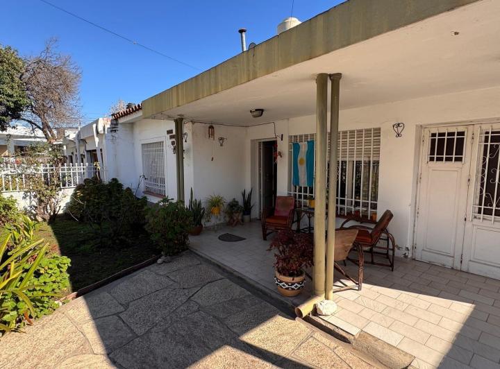 Casa · 157m² · 4 Ambientes · 1 Cochera