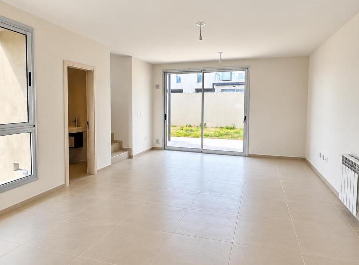 Casa · 120m² · 5 Ambientes · 1 Cochera