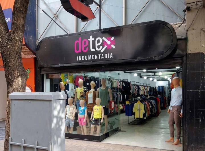 Local comercial · 238m²