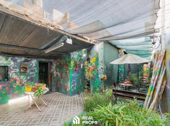 Terreno · 140m² · 4 Ambientes