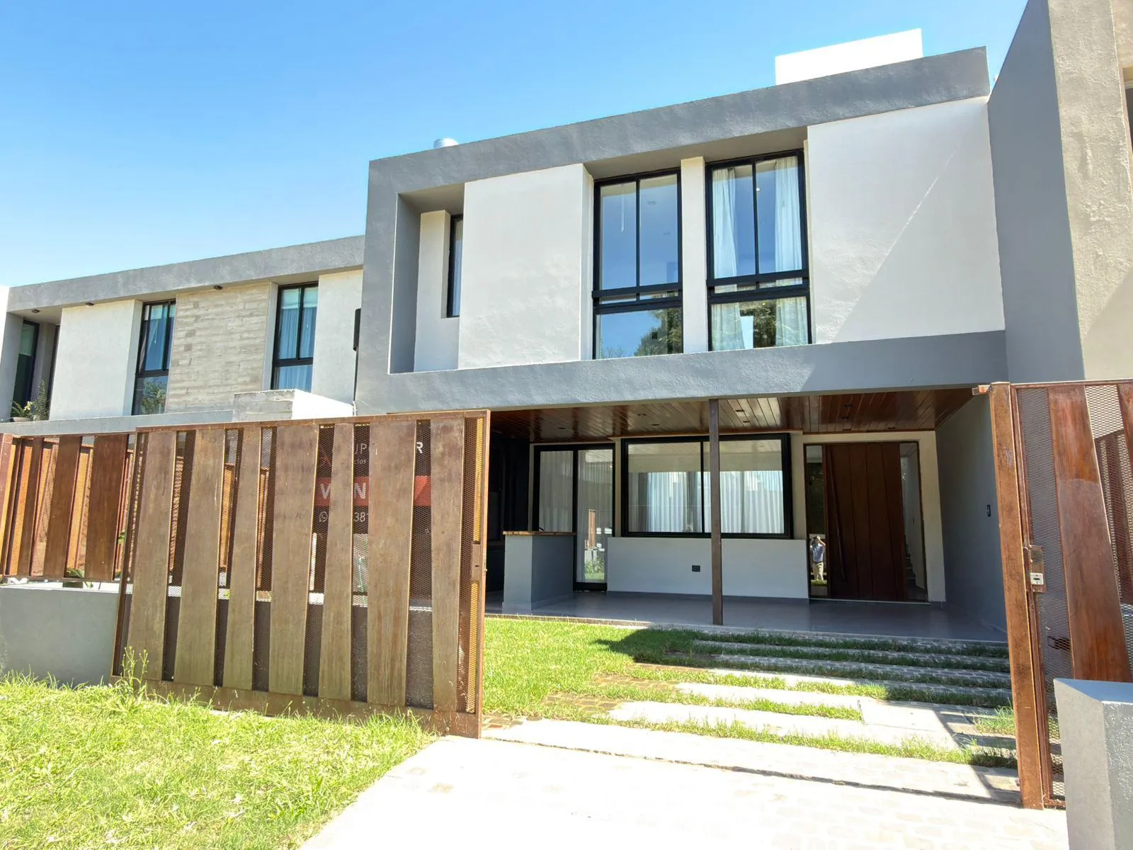 DUPLEX EN VENTA CAÑUELAS CHICO 3 Dorm Galeria Equipado!
