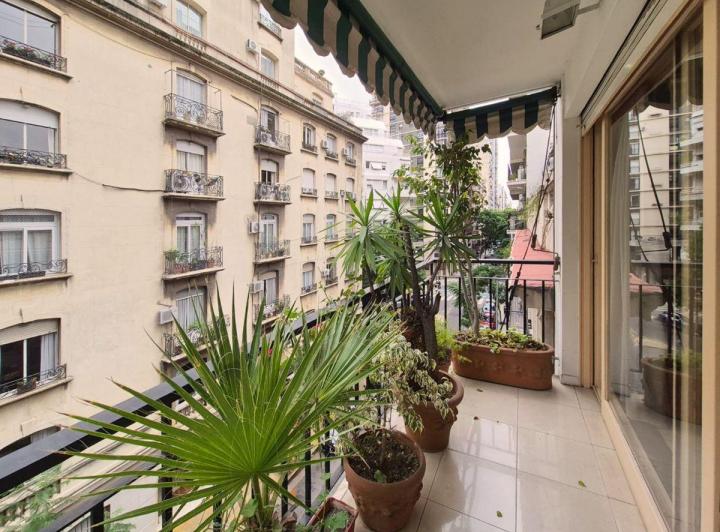 Departamento · 180m² · 5 Ambientes · 2 Cocheras