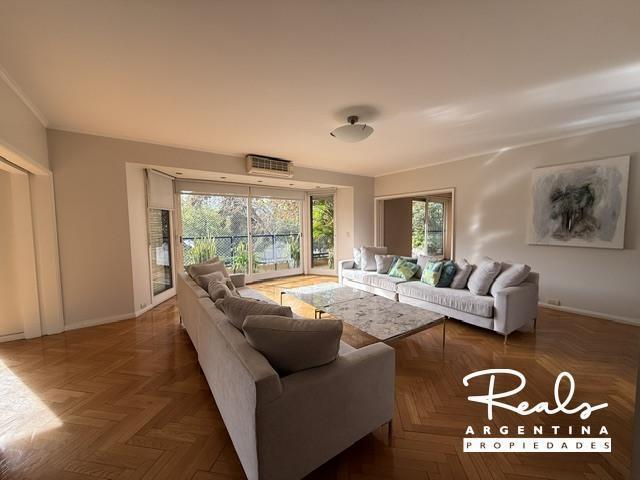 Departamento · 270m² · 5 Ambientes · 1 Cochera