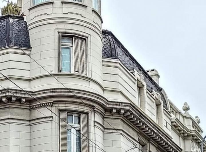 Departamento · 230m² · 4 Ambientes · 1 Cochera