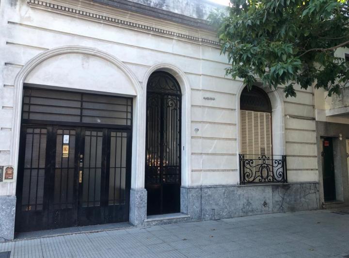 Casa · 160m² · 5 Ambientes · 1 Cochera