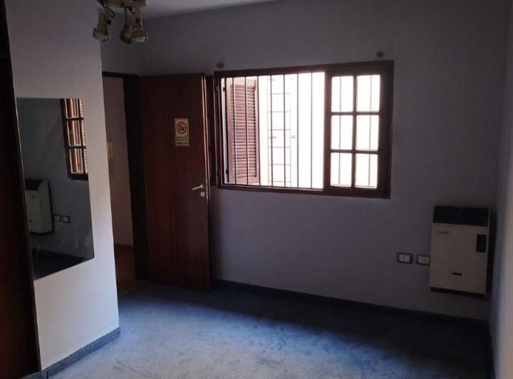 Casa · 150m² · 5 Ambientes · 2 Cocheras