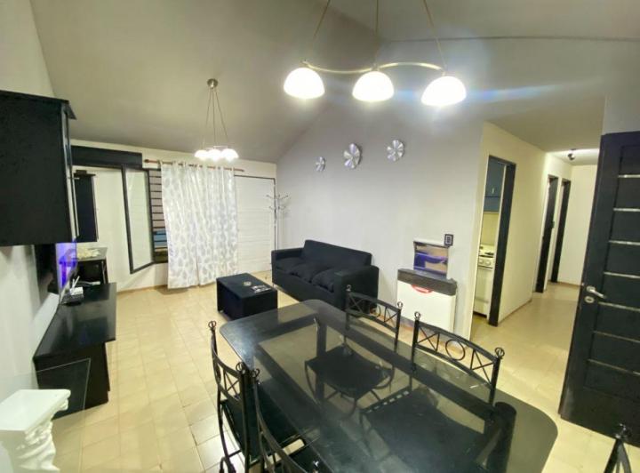 Casa · 120m² · 7 Ambientes · 1 Cochera