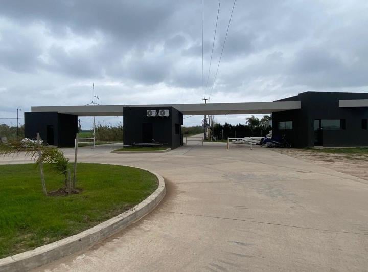 Terreno · 700m²