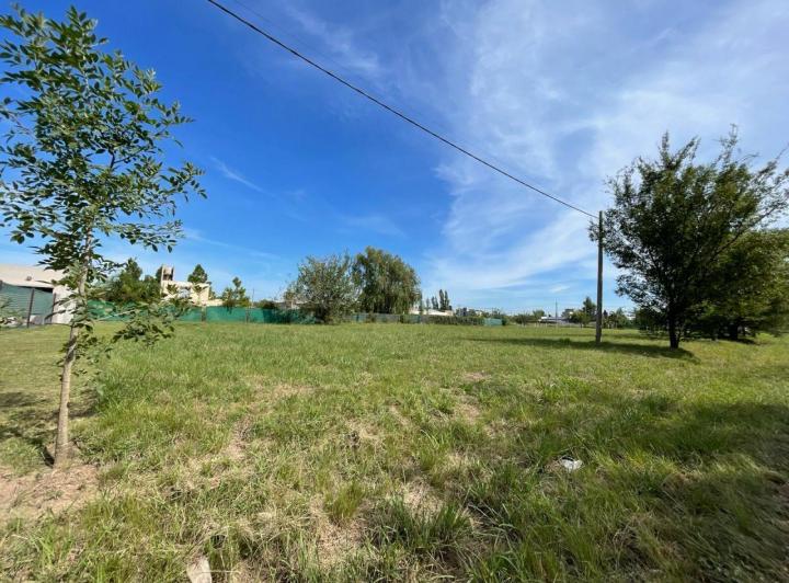 Terreno · 716m²