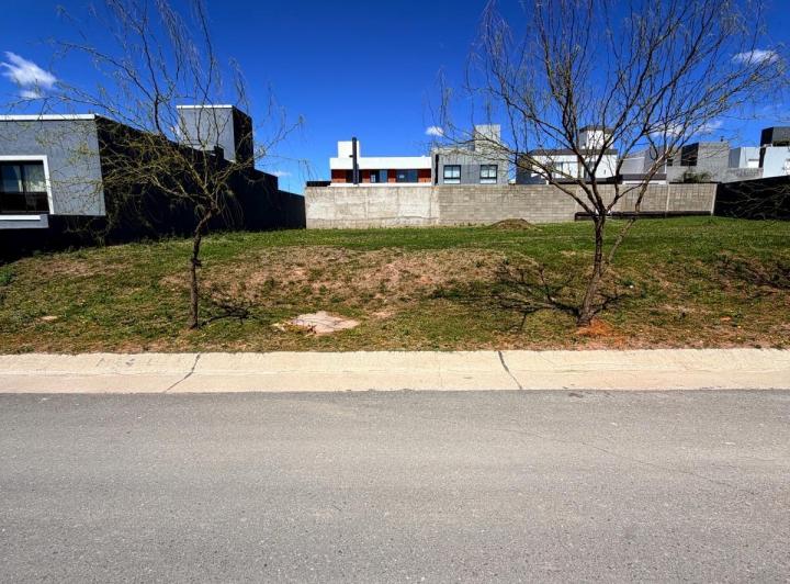 Terreno · 250m²