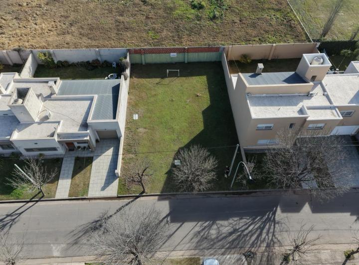 Terreno · 360m²