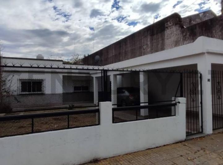 Casa · 88m² · 3 Ambientes · 2 Cocheras