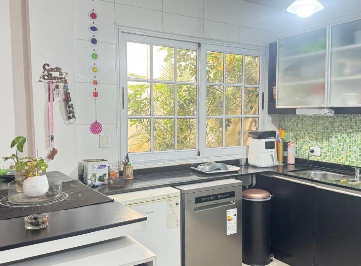 Casa · 130m² · 3 Ambientes · 1 Cochera