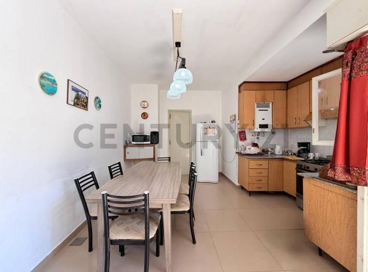 Casa · 155m² · 4 Ambientes · 1 Cochera