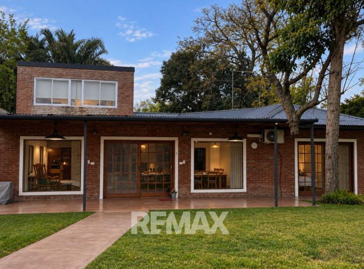 Casa · 212m² · 4 Ambientes
