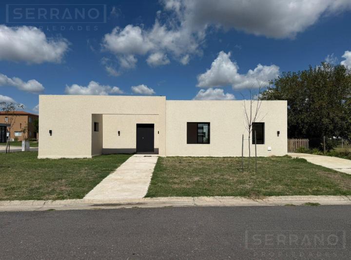 Casa · 120m² · 4 Ambientes · 1 Cochera