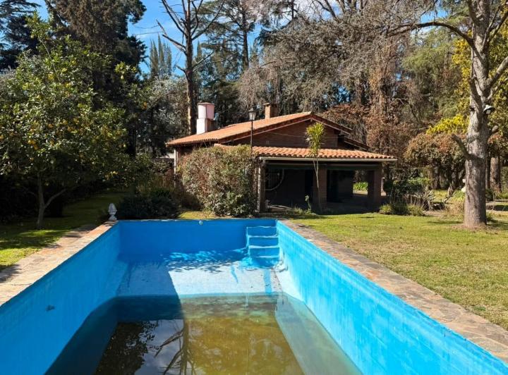 Casa · 128m² · 4 Ambientes · 1 Cochera