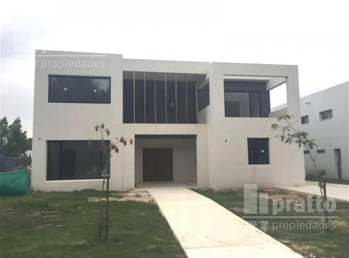 Casa · 400m² · 5 Ambientes