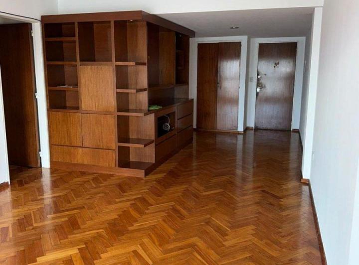 Departamento · 120m² · 6 Ambientes · 1 Cochera