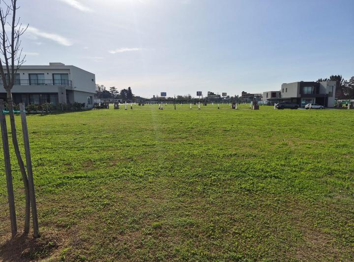 Terreno · 380m²