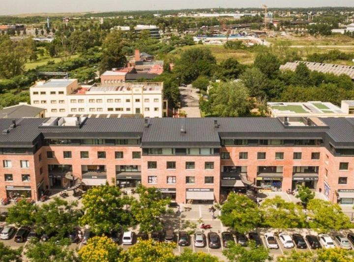 Local comercial · 57m² · 1 Ambiente · 2 Cocheras