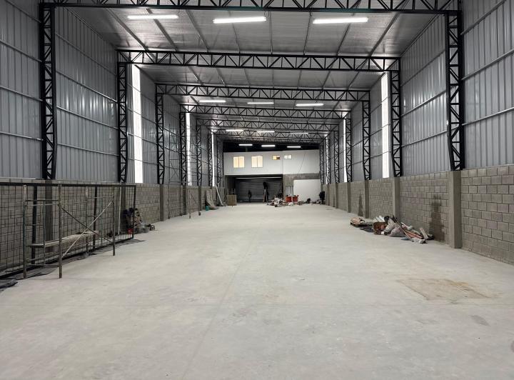 Bodega-Galpón · 720m² · 1 Ambiente · 1 Cochera