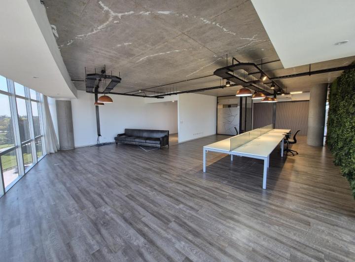 Oficina comercial · 250m² · 20 Cocheras