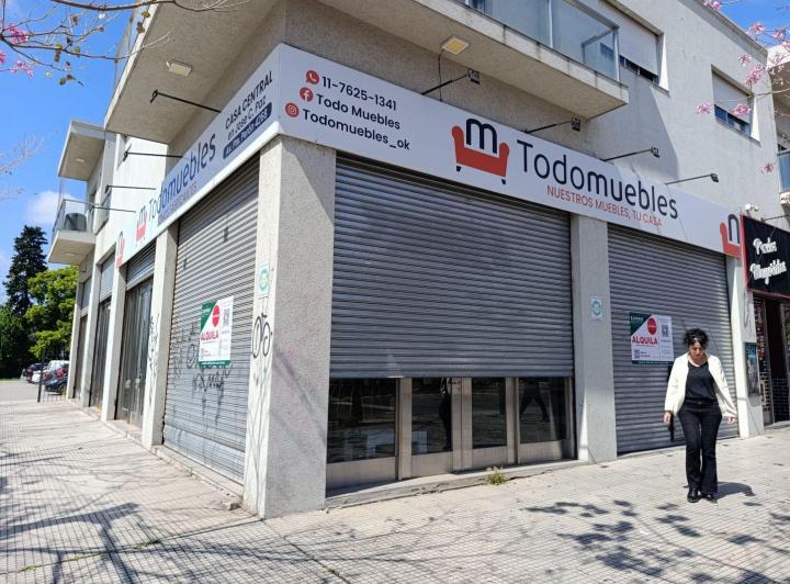 Local comercial · 180m²