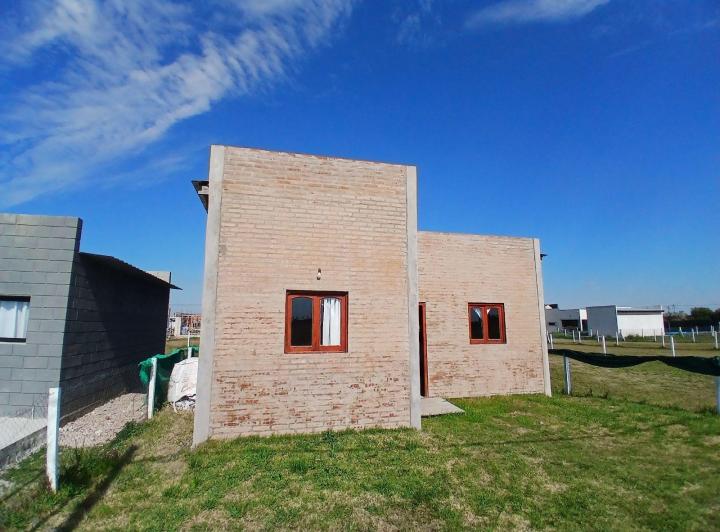 Casa · 60m² · 3 Ambientes · 1 Cochera