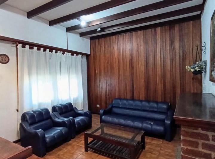 Casa · 144m² · 3 Ambientes · 1 Cochera