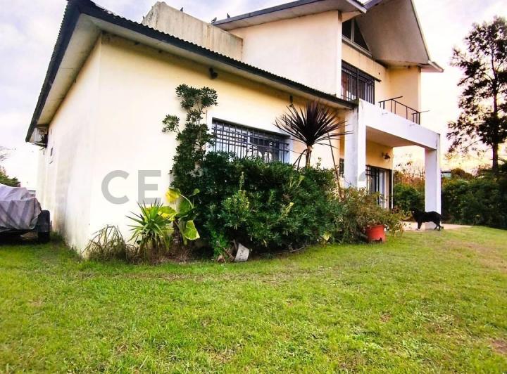 Casa · 145m² · 7 Ambientes