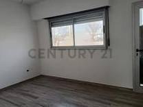 Casa · 79m² · 3 Ambientes · 1 Cochera