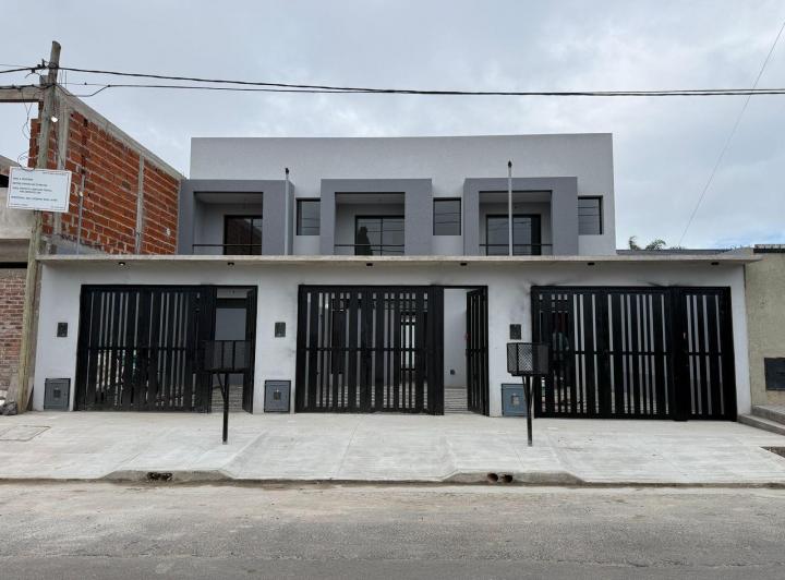 Casa · 67m² · 3 Ambientes · 1 Cochera