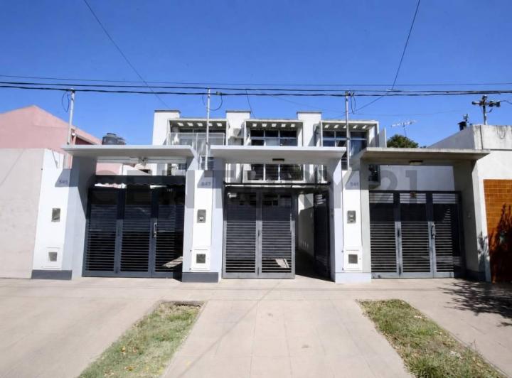 Casa · 70m² · 3 Ambientes · 1 Cochera