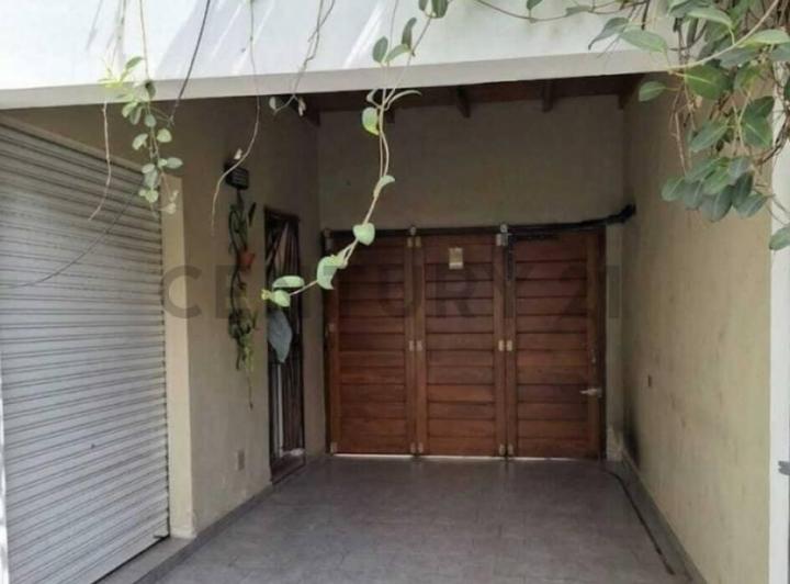 Casa · 82m² · 2 Dormitorios · 1 Cochera