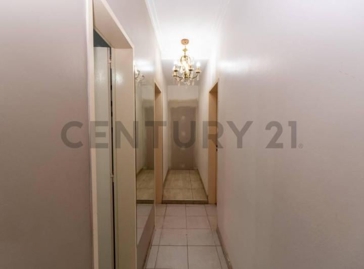 Casa · 105m² · 5 Ambientes · 1 Cochera