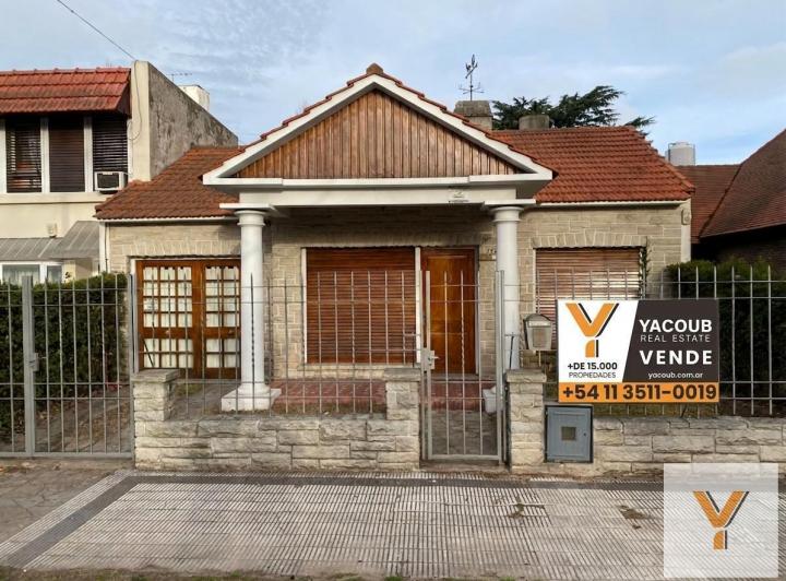 Casa · 191m² · 5 Ambientes · 1 Cochera
