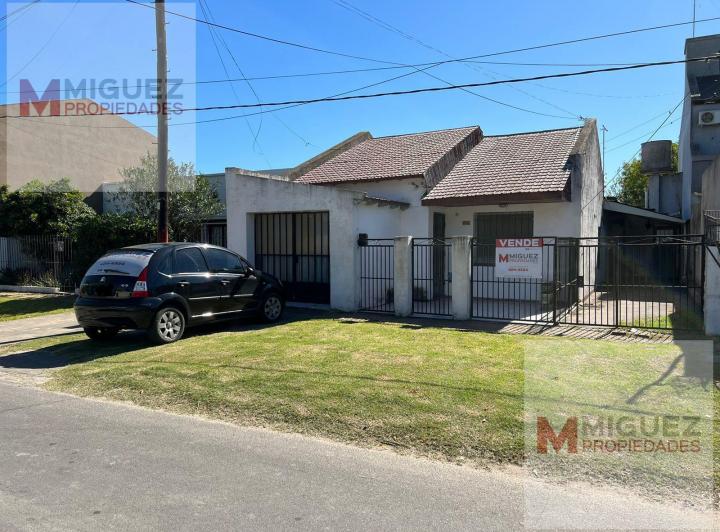 Casa · 500m² · 3 Ambientes · 1 Cochera