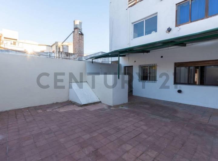 Casa · 64m² · 3 Ambientes · 1 Cochera