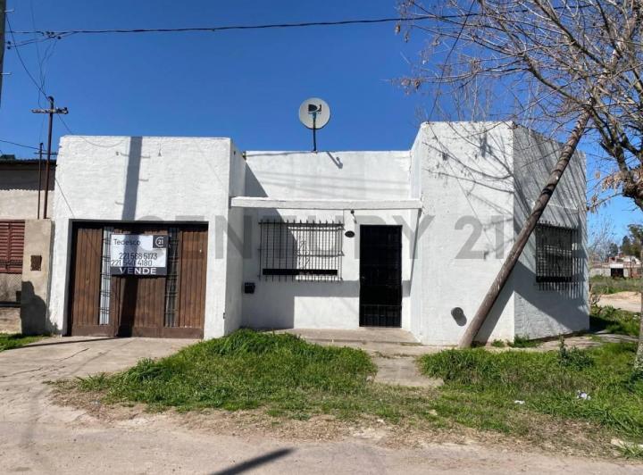 Casa · 70m² · 3 Ambientes · 1 Cochera