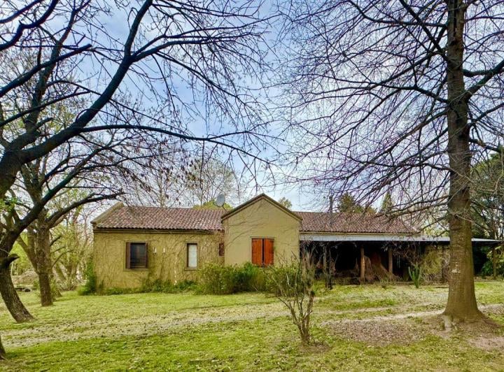 Casa · 200m² · 5 Ambientes · 4 Cocheras