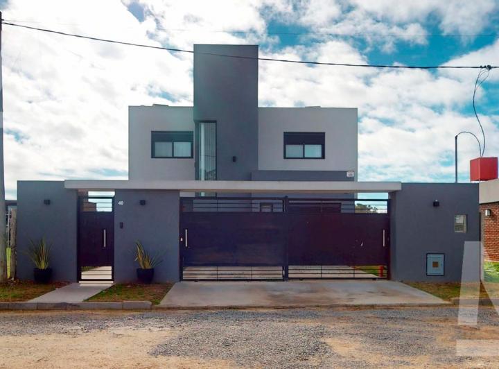 Casa · 119m² · 4 Ambientes · 2 Cocheras