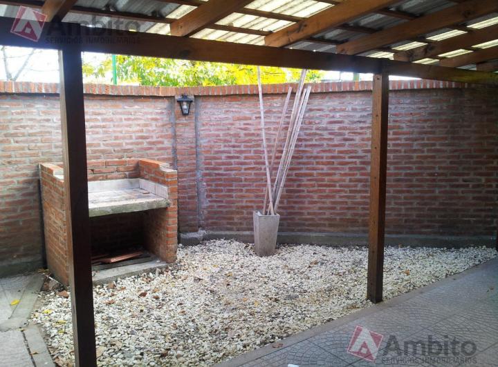 Casa · 57m² · 3 Ambientes · 1 Cochera
